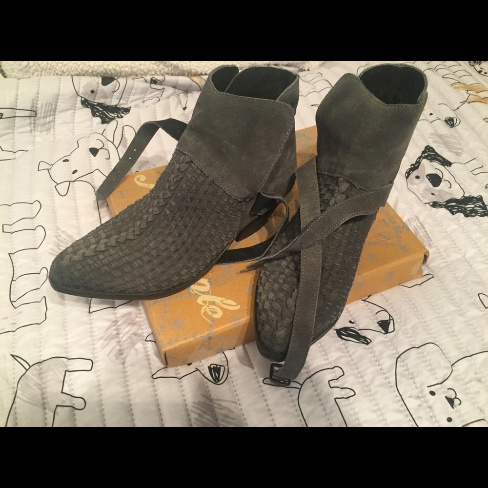 Free people Ventura Booties gray